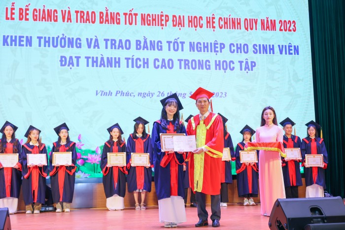 Kế hoạch tổ chức Tuần sinh hoạt công dân SV cuối khóa 2019-2023